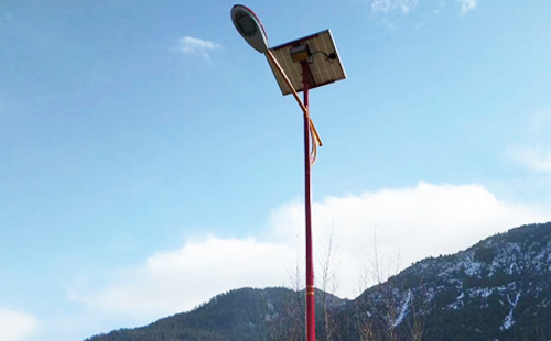 如何选择高质量的山南太阳能路灯材料：全方位指南